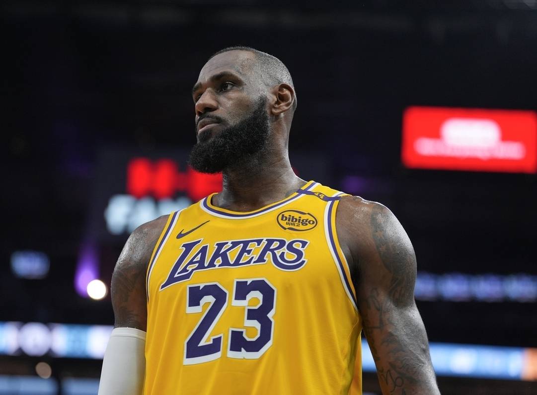 杜兰特激活追平库里的里程碑！里程碑历史独一档是詹姆斯！