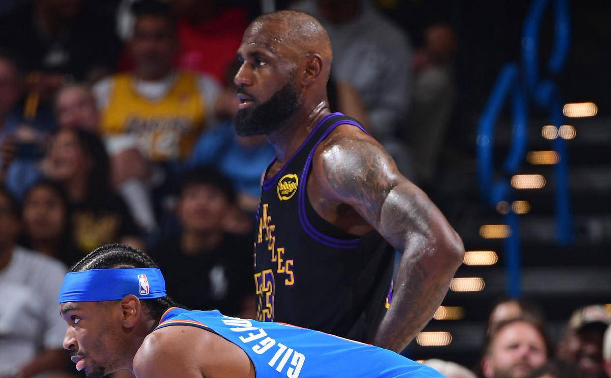 NBA总裁亲临现场，湖人队强势击退火箭晋级四强！